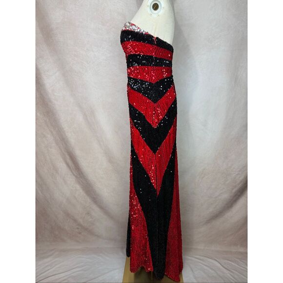 Sequin Formal Dress Red and Black Night Moves Size 6 - Picture 5 of 10